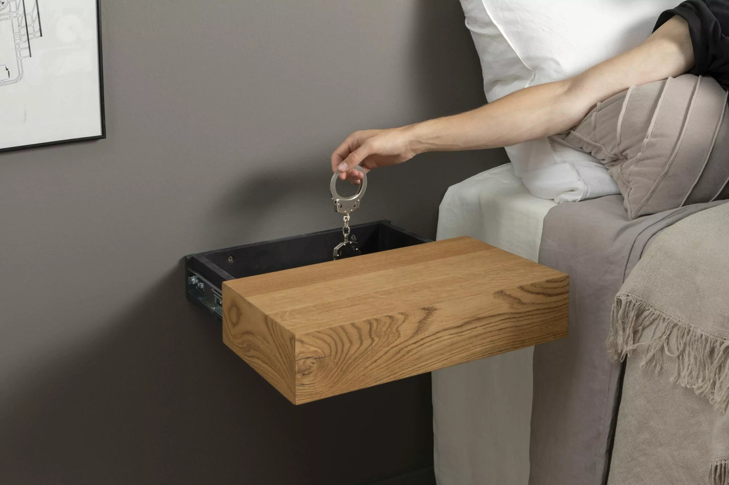 Wall shelf with integrated secret compartment